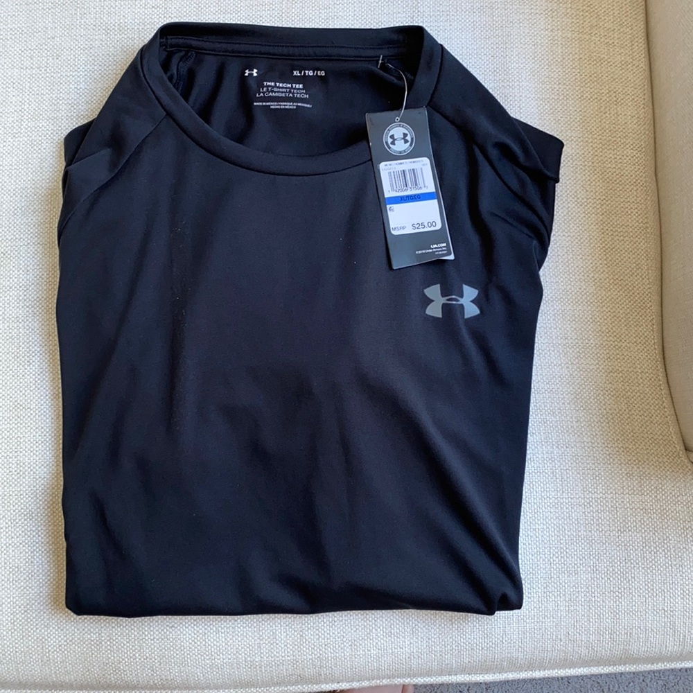 Men’s UA Tech Tee NWT